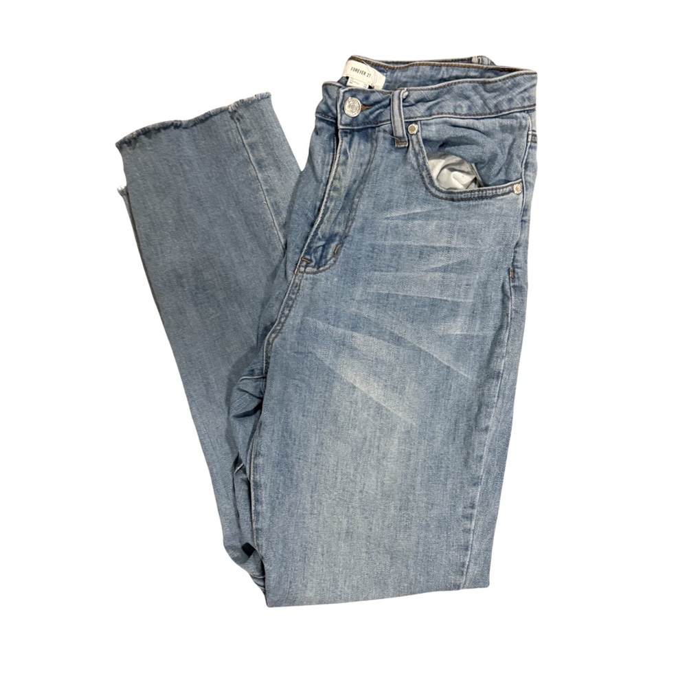Forever 21 Straight Leg / Mom Style Jeans – Size 29